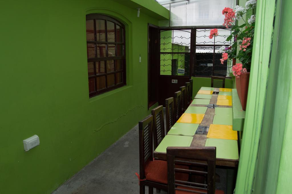 Discovery Quito Hostel Puembo Buitenkant foto